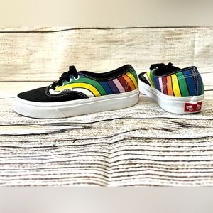 Vans refract rainbow kid youth men size 4 women's size 5.5